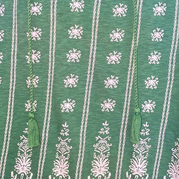 Lucky Brand Bundle of Tops - Picture 4 of 9